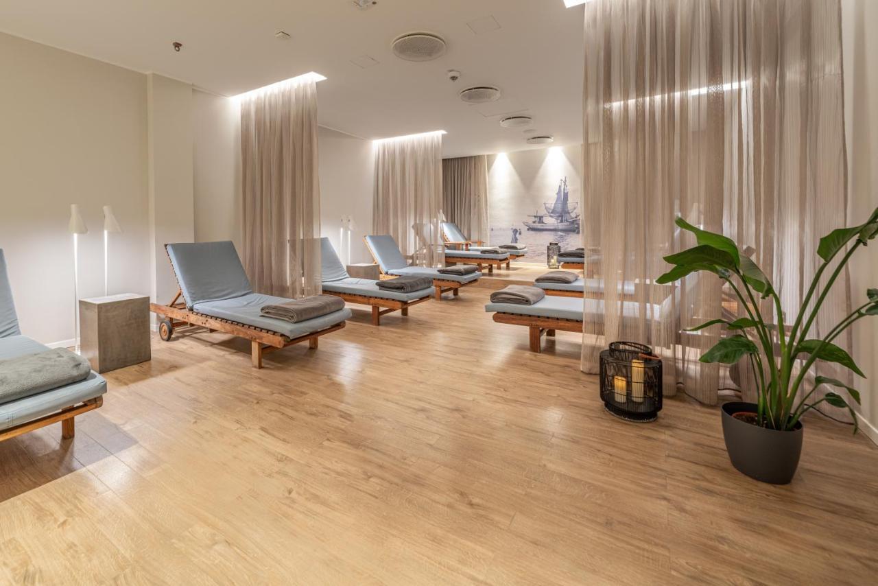 Kuestenperle Strandhotel & Spa Busum Bagian luar foto